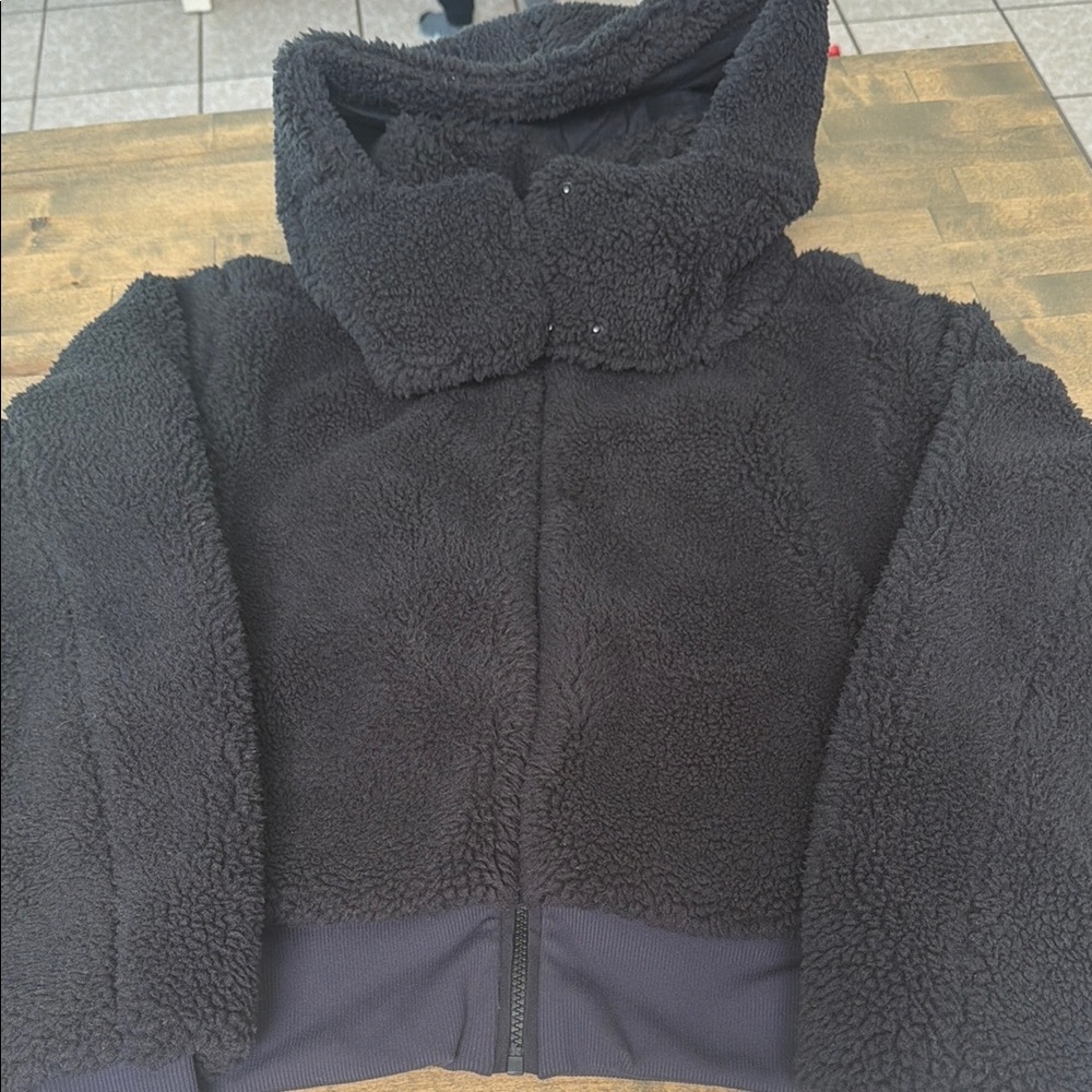 ALO Foxy Sherpa Zip-Up Jacket Small